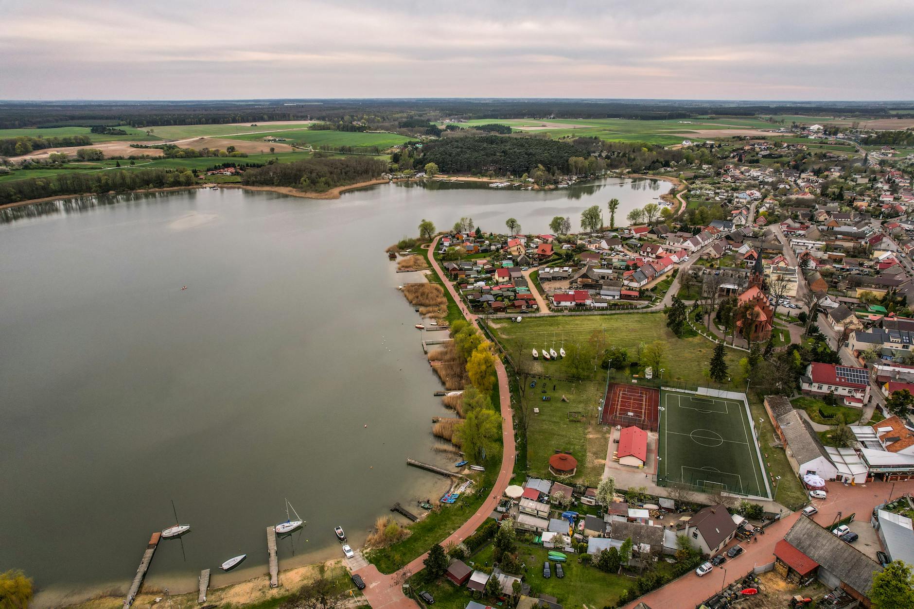 Aktywny wypoczynek w okolicach Obrzycko: Przewodnik po regionie